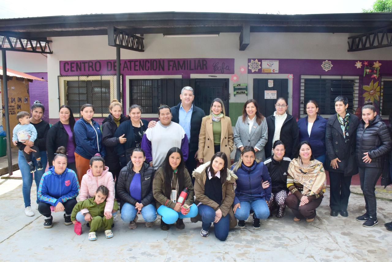 Mujeres del Bañado Sur inician sus capacitaciones sobre cuidado integral de niños y niñas