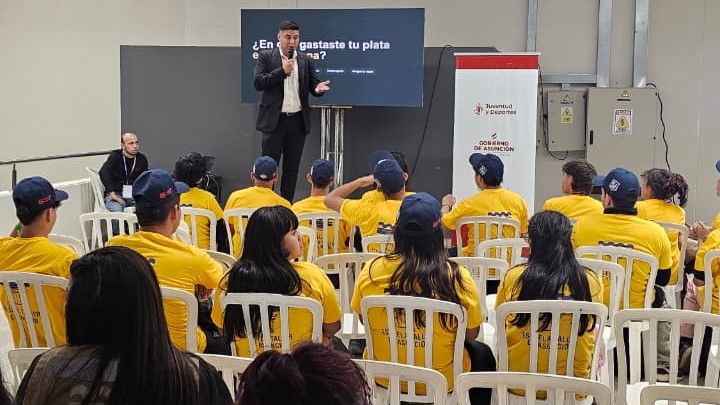 SINAFOCAL acerca sus servicios a los jóvenes en el Asu Joven Fest